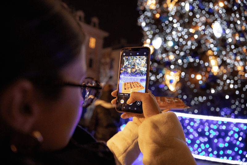 holiday smartphone