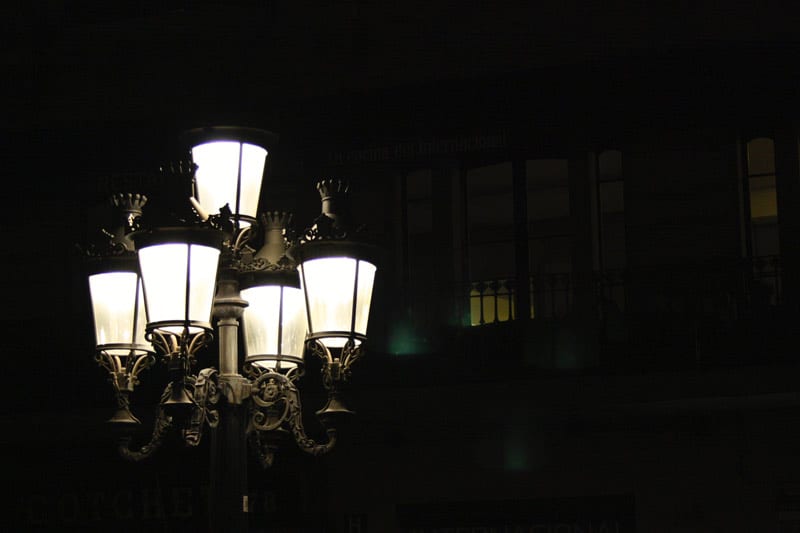 old-fashioned gaslights