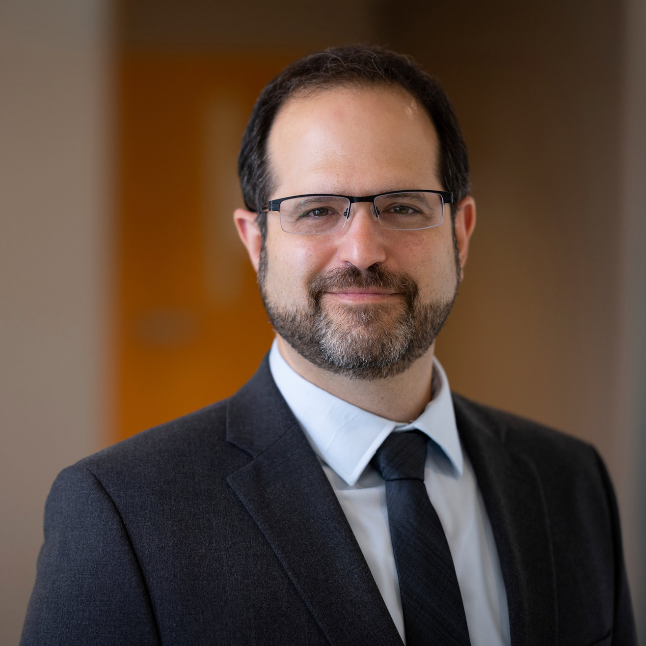 Headshot of Dr. Uri Berger